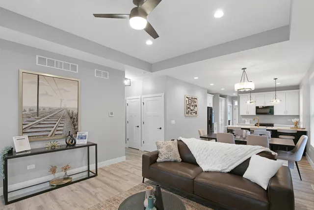 $475,000 | 5 Willow Way, Ottawa, IL 61350