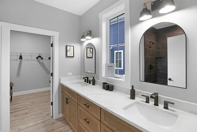 $475,000 | 5 Willow Way, Ottawa, IL 61350