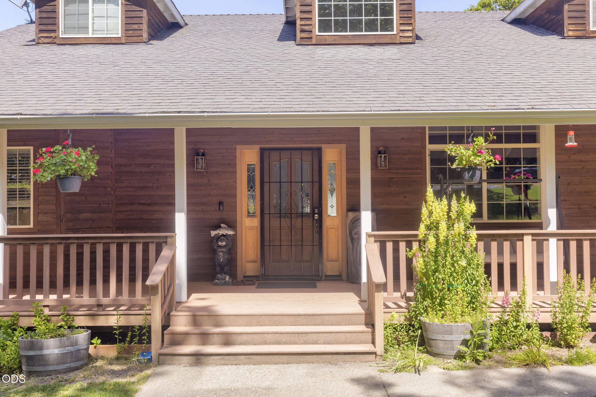 343 High Ridge Terrace Grants Pass, OR 97526 - Photo 3 of 62