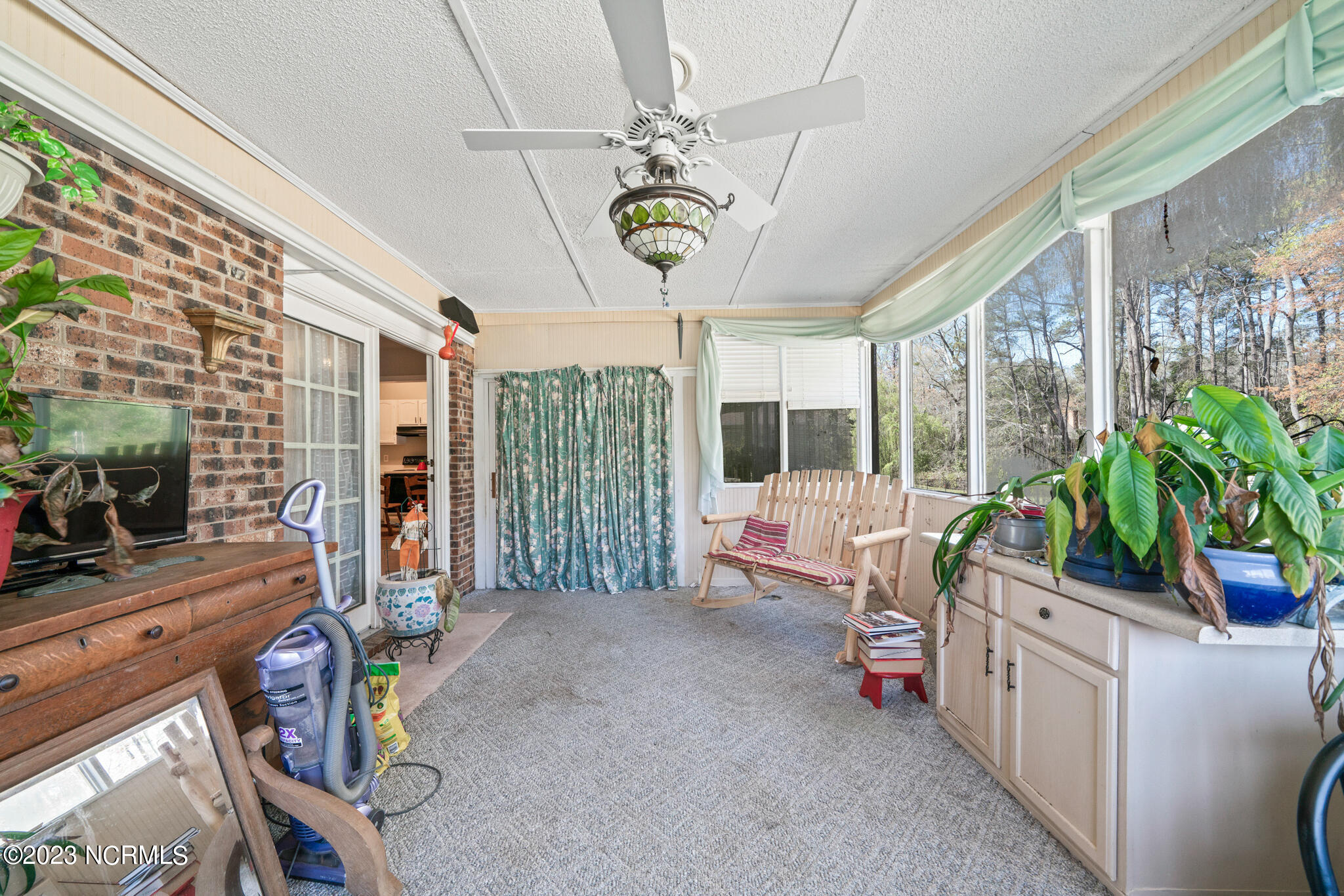 1115 Ann Street Rockingham, NC 28379 - Photo 32 of 46 Sun Room