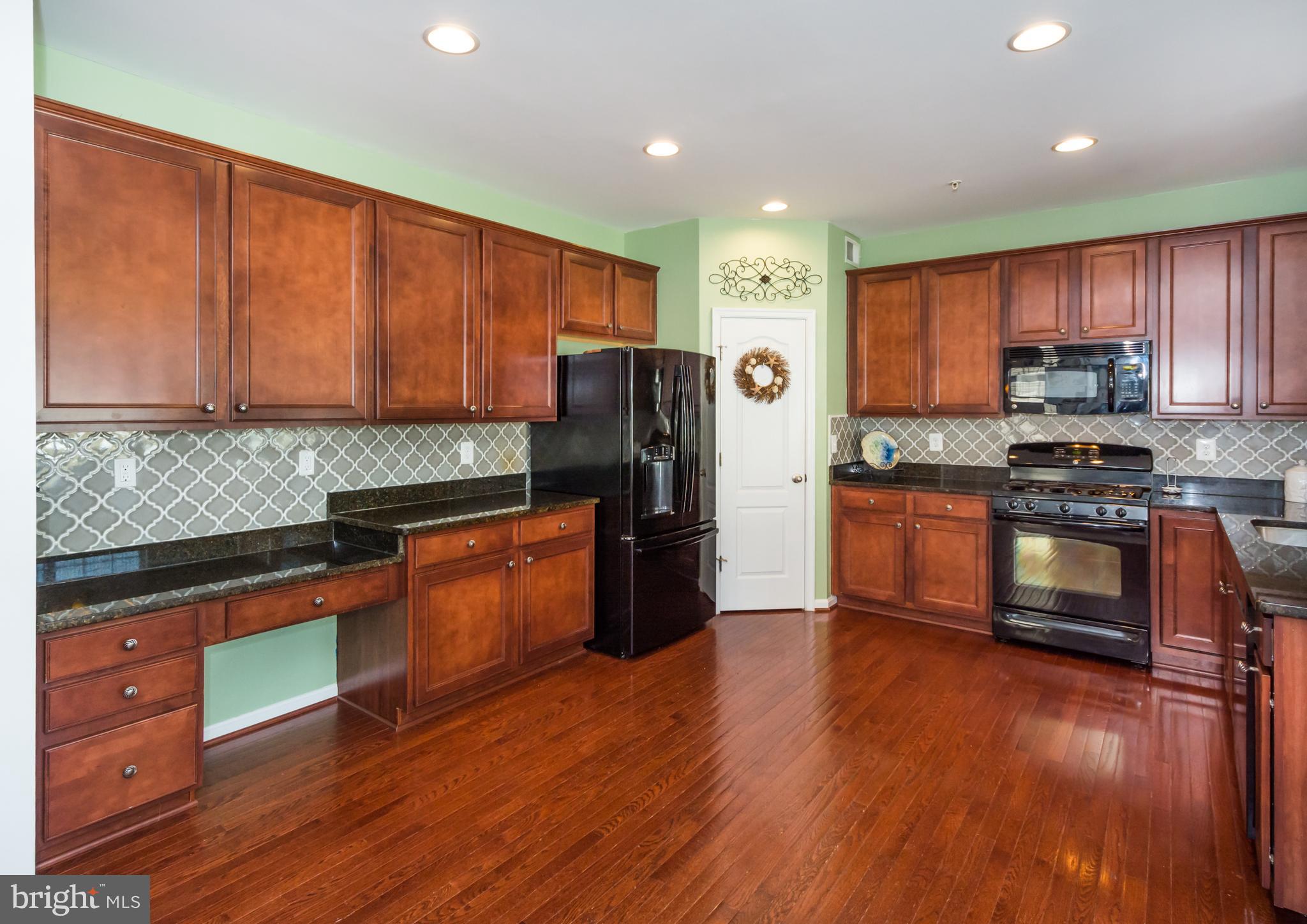 733 Daft Road Baltimore, MD 21220 - Photo 18 of 62 Gorgeous Kitchen