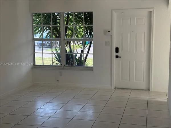 $3,500 | 7751 Northwest 194th Street, Hialeah, FL 33015