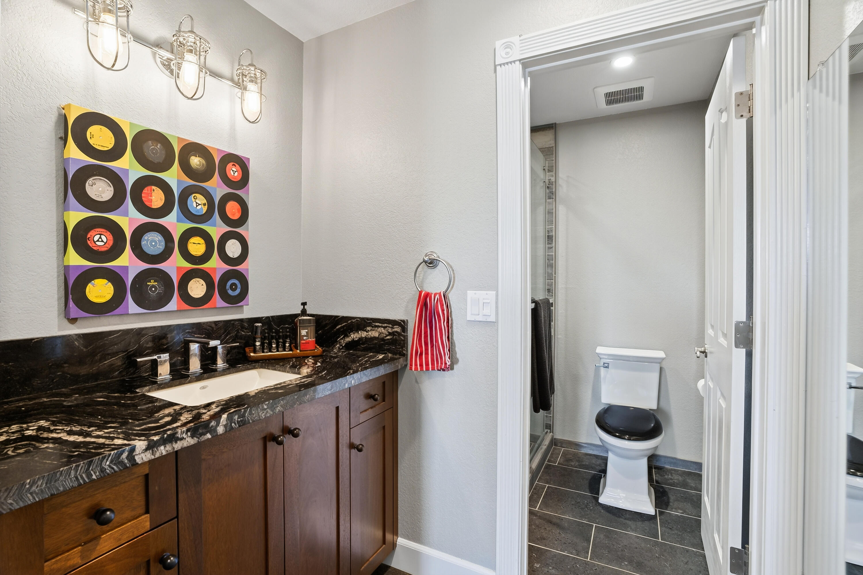 211 Ridgetop Drive, Unit 213 Redding, CA 96003 - Photo 12 of 23 ridgecrest-08042