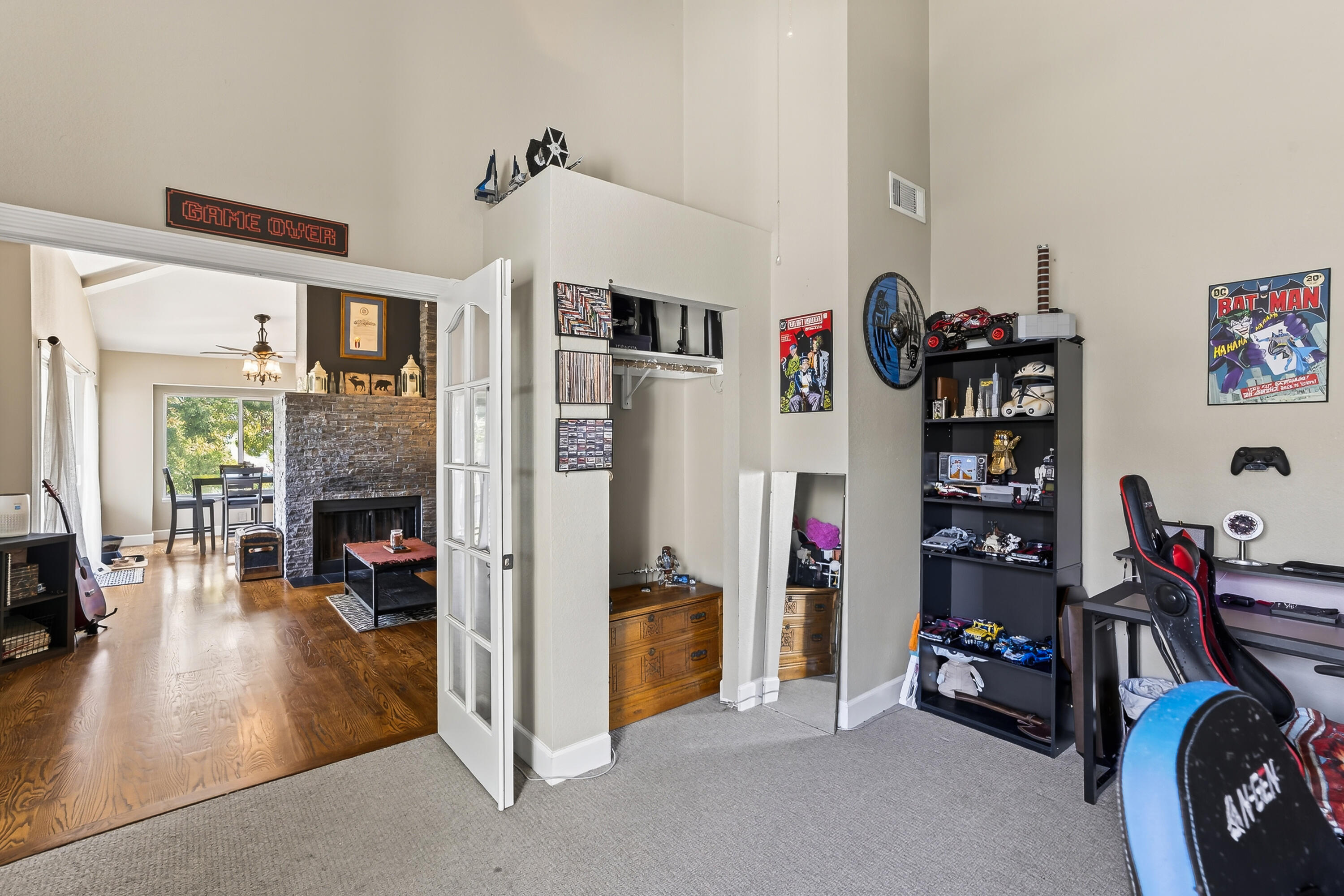 211 Ridgetop Drive, Unit 213 Redding, CA 96003 - Photo 14 of 23 ridgecrest-08015