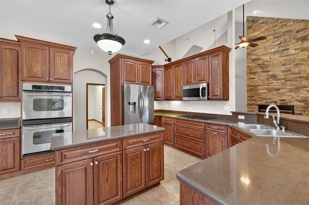 4617 Round Lake Road Apopka, FL 32712 - Photo 17 of 62 Gallery Image 17