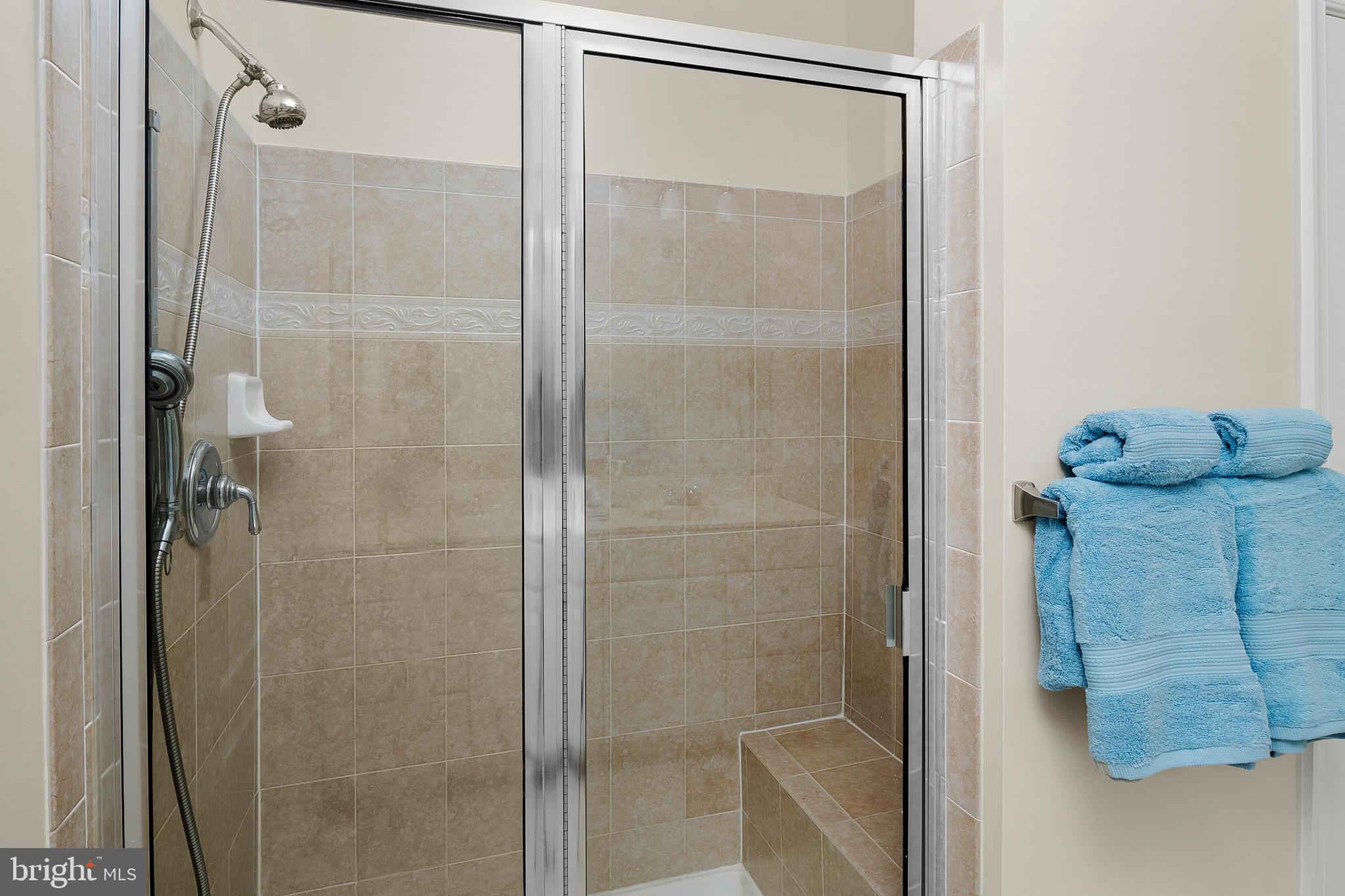 7315 Maplecrest Road, Unit 105 Elkridge, MD 21075 - Photo 17 of 52 Primary Bath