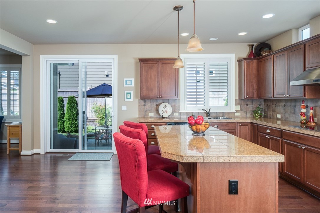 173 Elma Place Northeast Renton, WA 98059 - Photo 11 of 25 Gallery Image 11