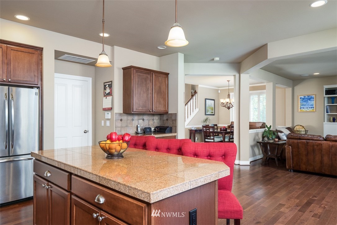 173 Elma Place Northeast Renton, WA 98059 - Photo 13 of 25 Gallery Image 13