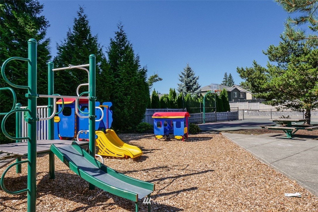173 Elma Place Northeast Renton, WA 98059 - Photo 25 of 25 Gallery Image 25