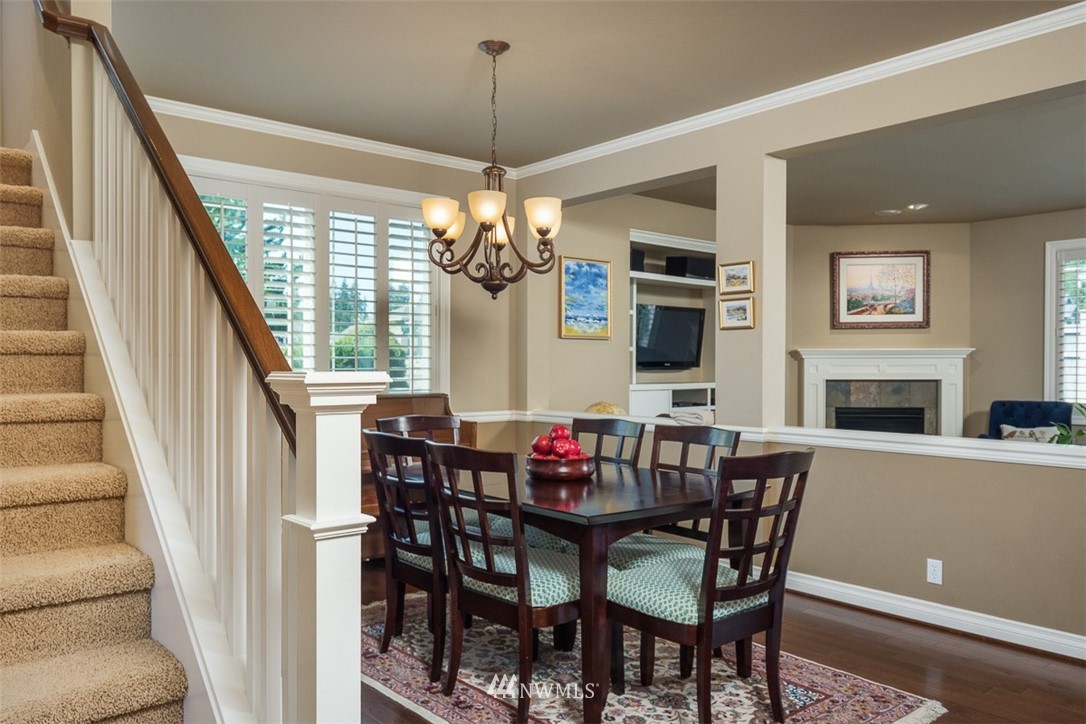 173 Elma Place Northeast Renton, WA 98059 - Photo 5 of 25 Gallery Image 5