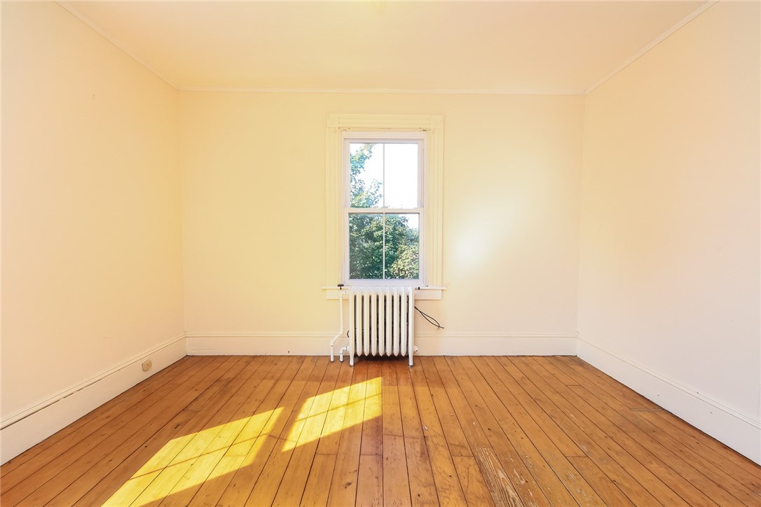 521 Spring Street Newport, RI 02840 - Photo 20 of 32 Bedroom 2