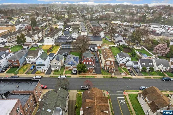 $1,300,000 | 649 New Jersey Avenue, Lyndhurst, NJ 07071