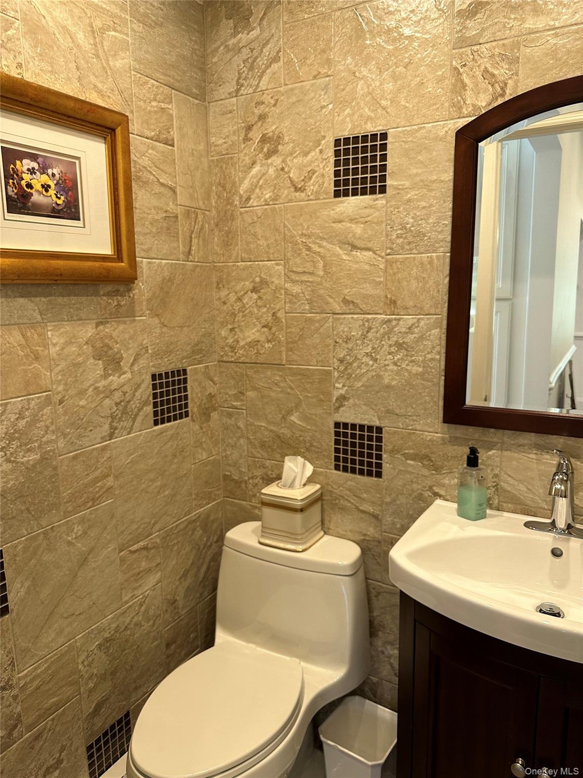 280 Terry Road Smithtown, NY 11787 - Photo 17 of 37