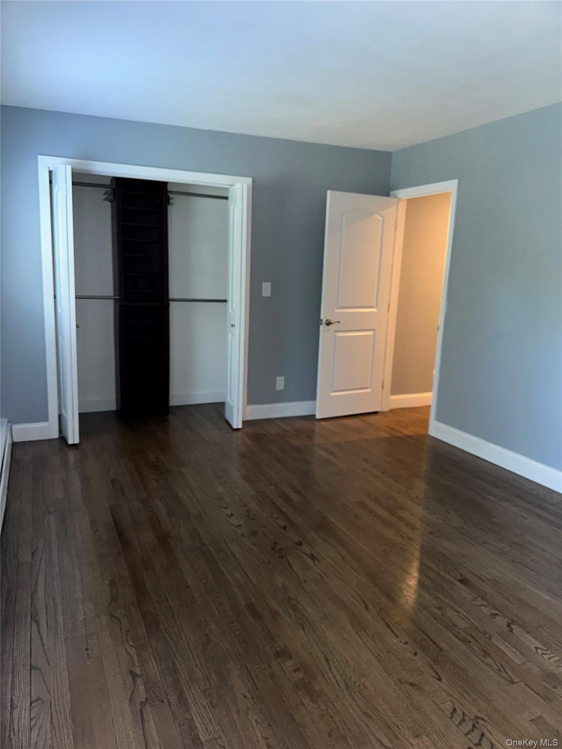 280 Terry Road Smithtown, NY 11787 - Photo 21 of 37