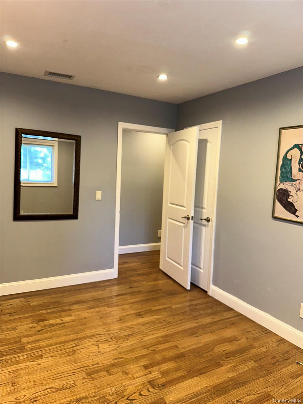 280 Terry Road Smithtown, NY 11787 - Photo 23 of 37