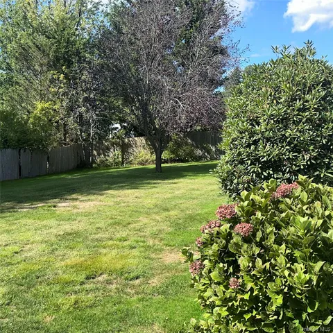 $4,950 | 280 Terry Road, Smithtown, NY 11787