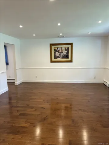 $4,950 | 280 Terry Road, Smithtown, NY 11787