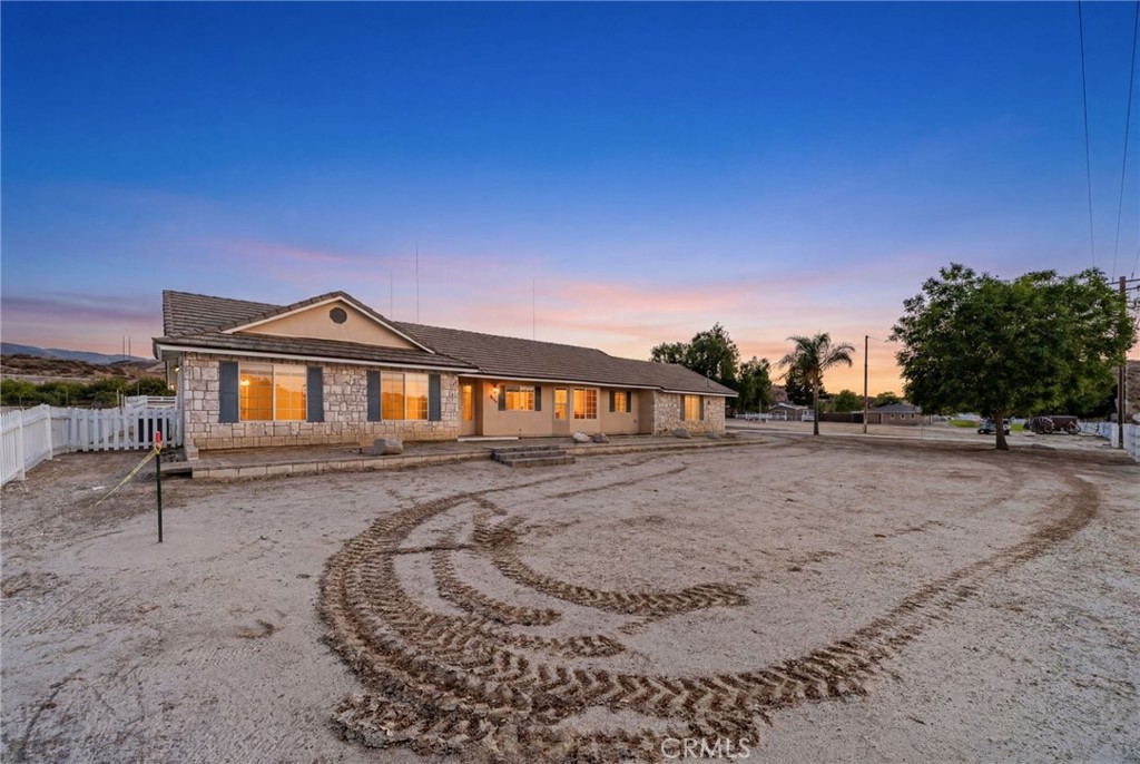 28442 San Timoteo Canyon Road Redlands, CA 92373 - Photo 3 of 77