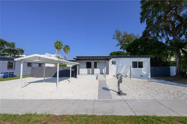 $1,600,000 | 5731 Southwest 62nd Terrace, Miami, FL 33143