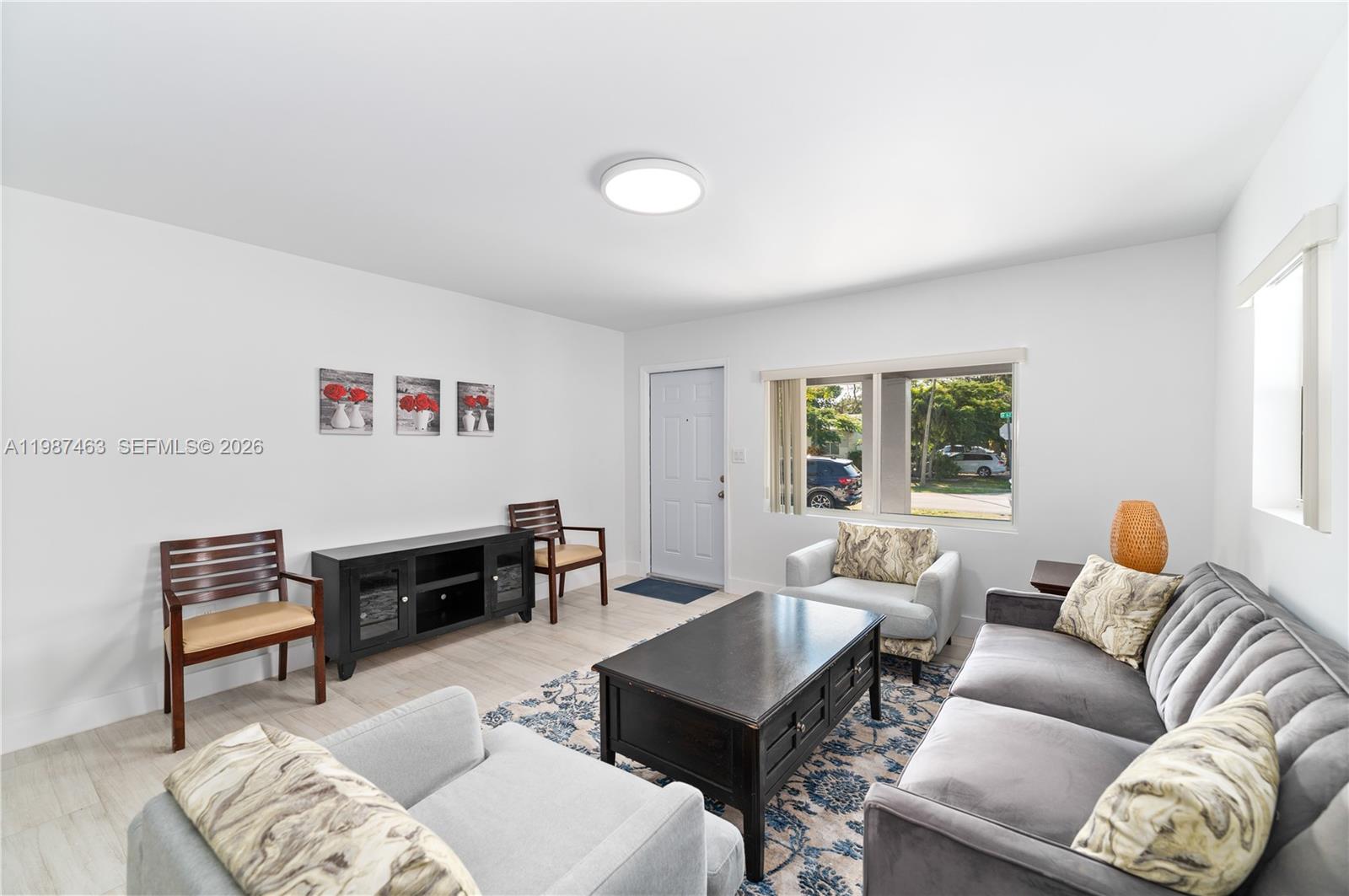 5731 Southwest 62nd Terrace Miami, FL 33143 - Photo 5 of 20