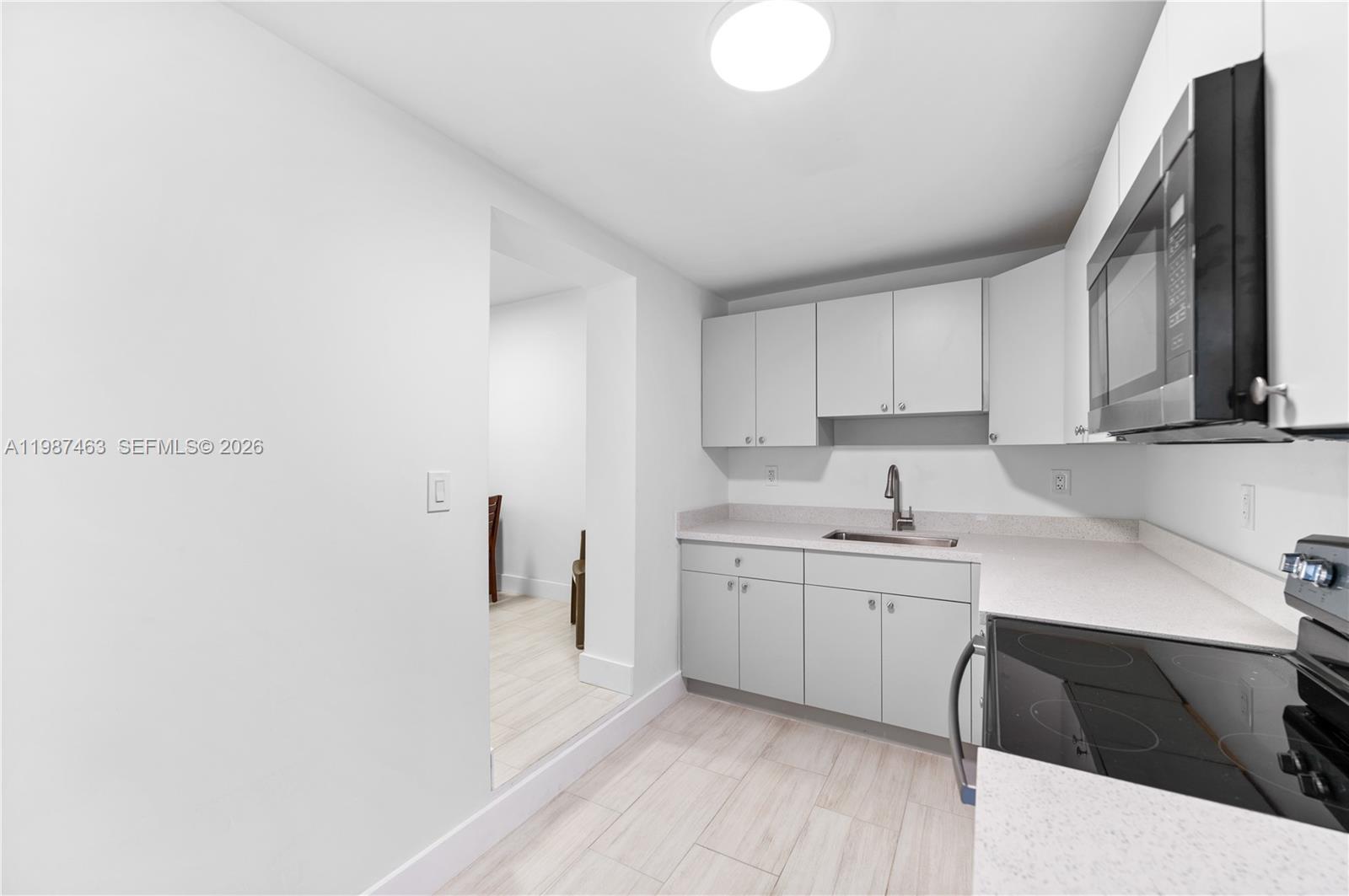 5731 Southwest 62nd Terrace Miami, FL 33143 - Photo 9 of 20