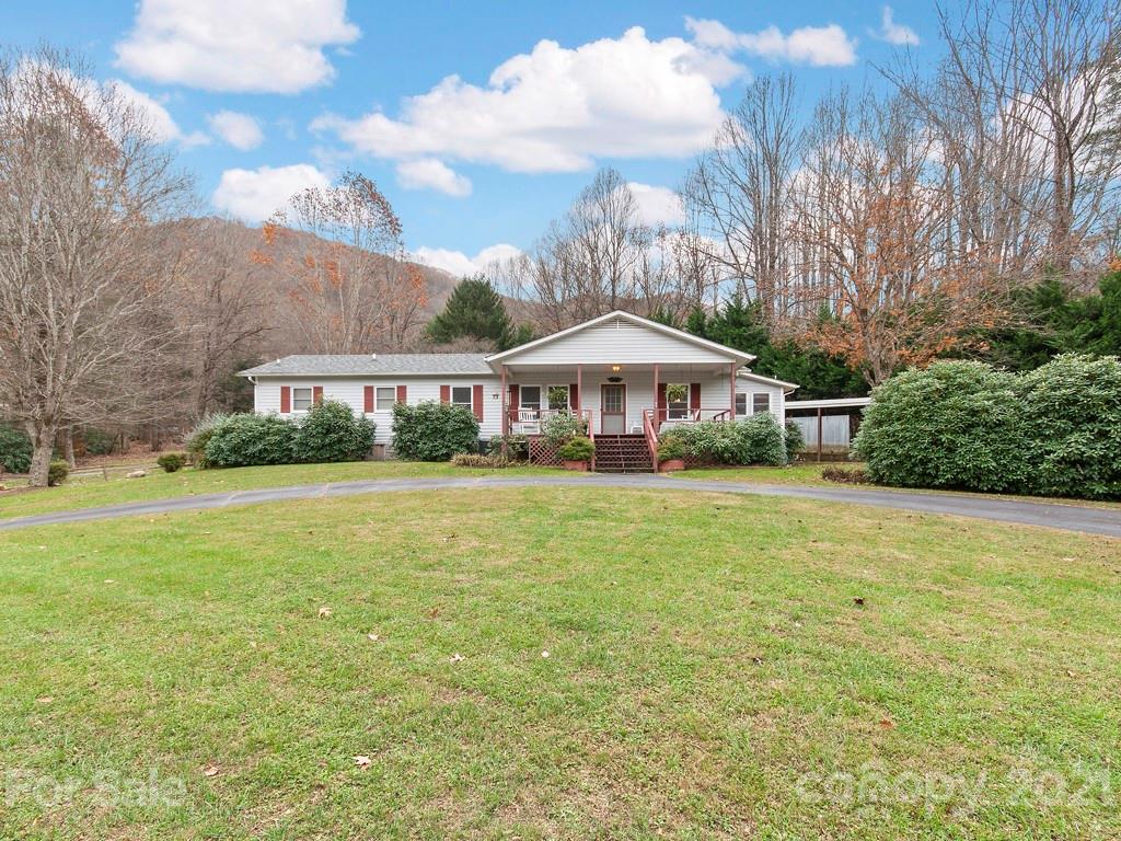 84 Balsam Shadows Road Maggie Valley, NC 28751 - Photo 2 of 18 Gallery Image 2