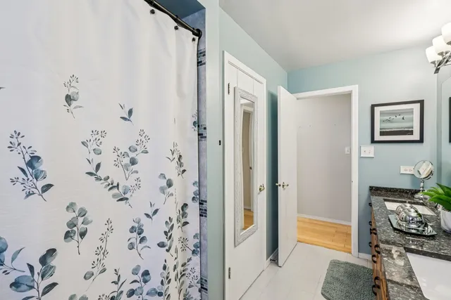 $325,000 | 22646 Lawndale Avenue, Richton Park, IL 60471