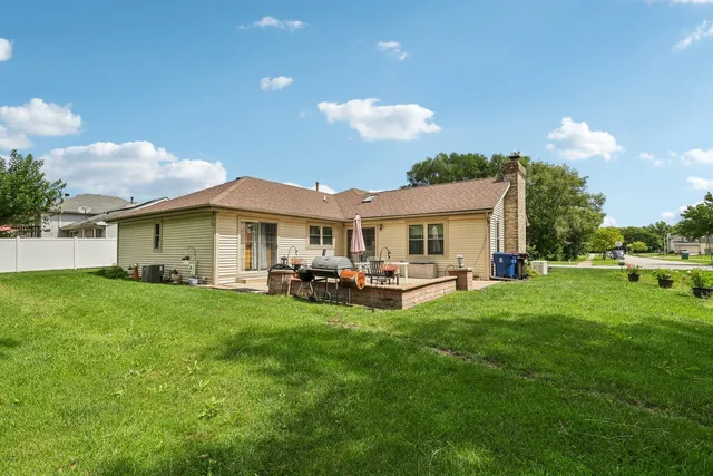 $325,000 | 22646 Lawndale Avenue, Richton Park, IL 60471