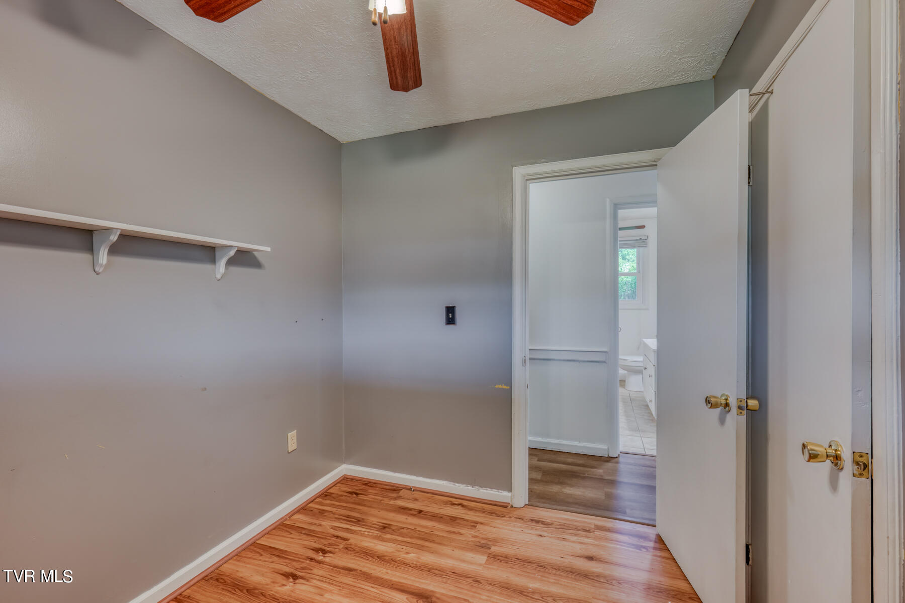 121 Ralph Garland Lane Unicoi, TN 37692 - Photo 14 of 31 121 Ralph Garland Ln-26