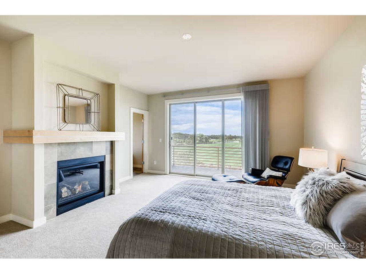 3784 Ridgeway Street Boulder, CO 80301 - Photo 16 of 40 Master bedroom w/fireplace