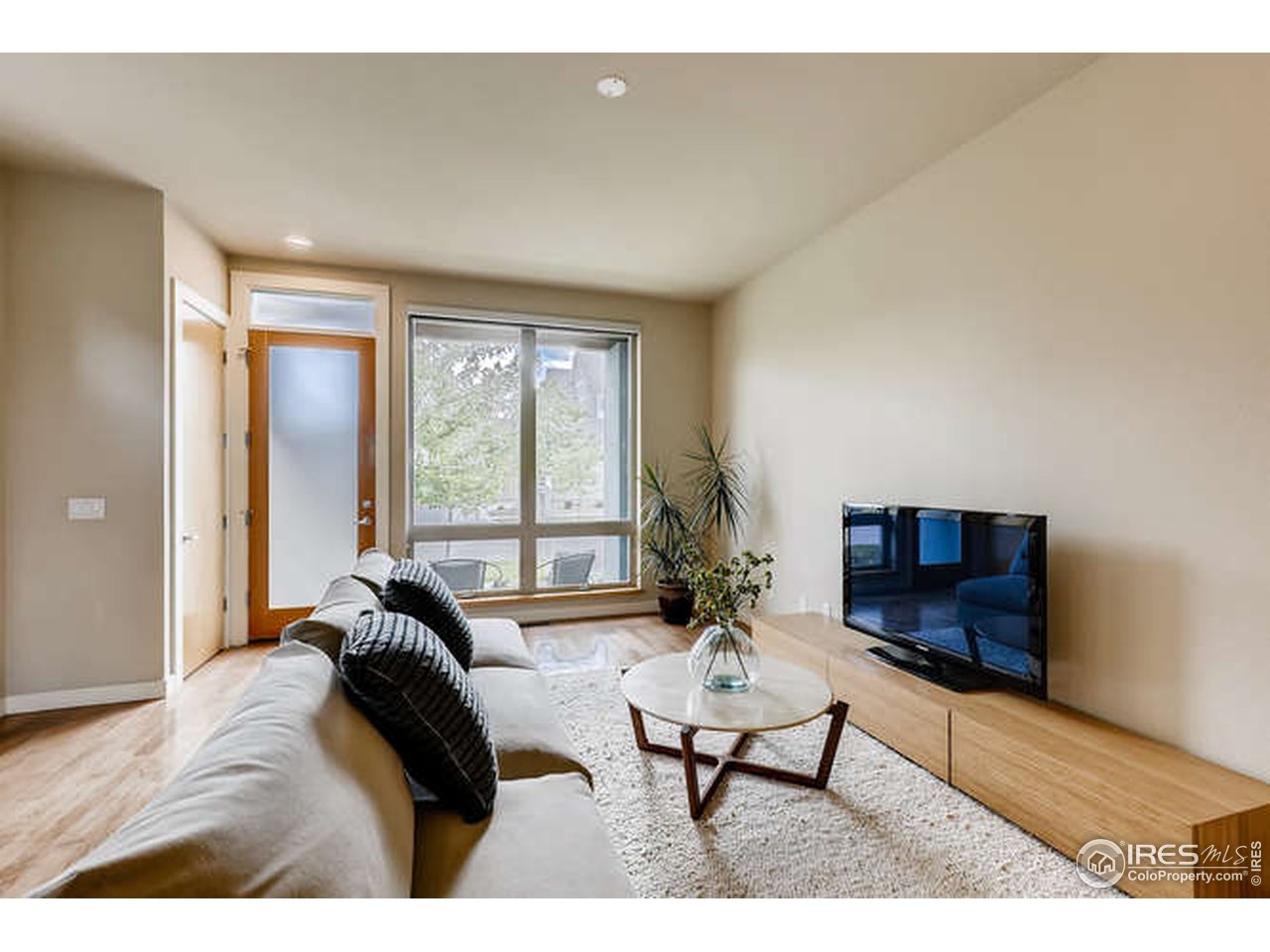 3784 Ridgeway Street Boulder, CO 80301 - Photo 6 of 40 Abundant natural light