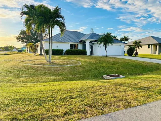 $2,250 | 142 Southwest 34th Place, Cape Coral, FL 33991