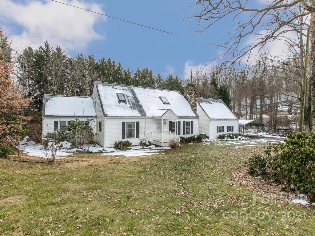 6 Indian Branch Road Candler, NC 28715 - Photo 3 of 35 Gallery Image 3
