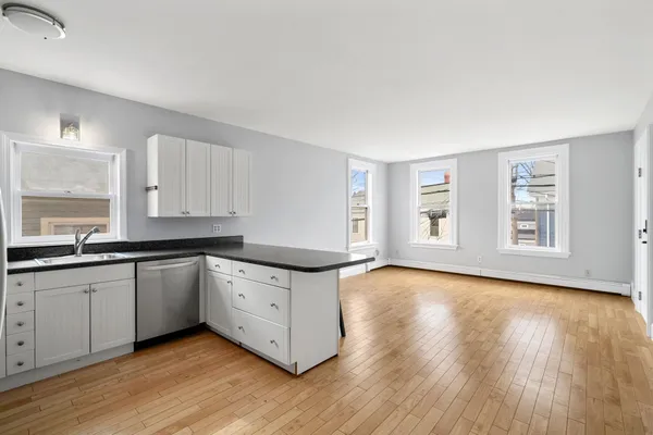 $485,000 | 314 Islington Street, Unit 3, Portsmouth, NH 03801