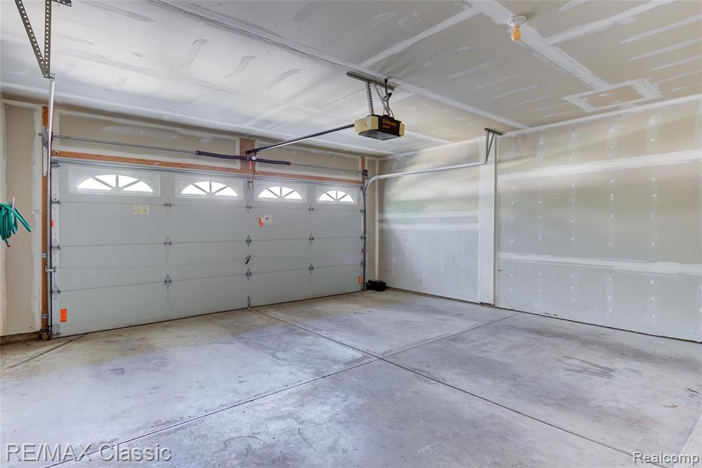 41620 Mitchell Road Novi, MI 48377 - Photo 37 of 40
