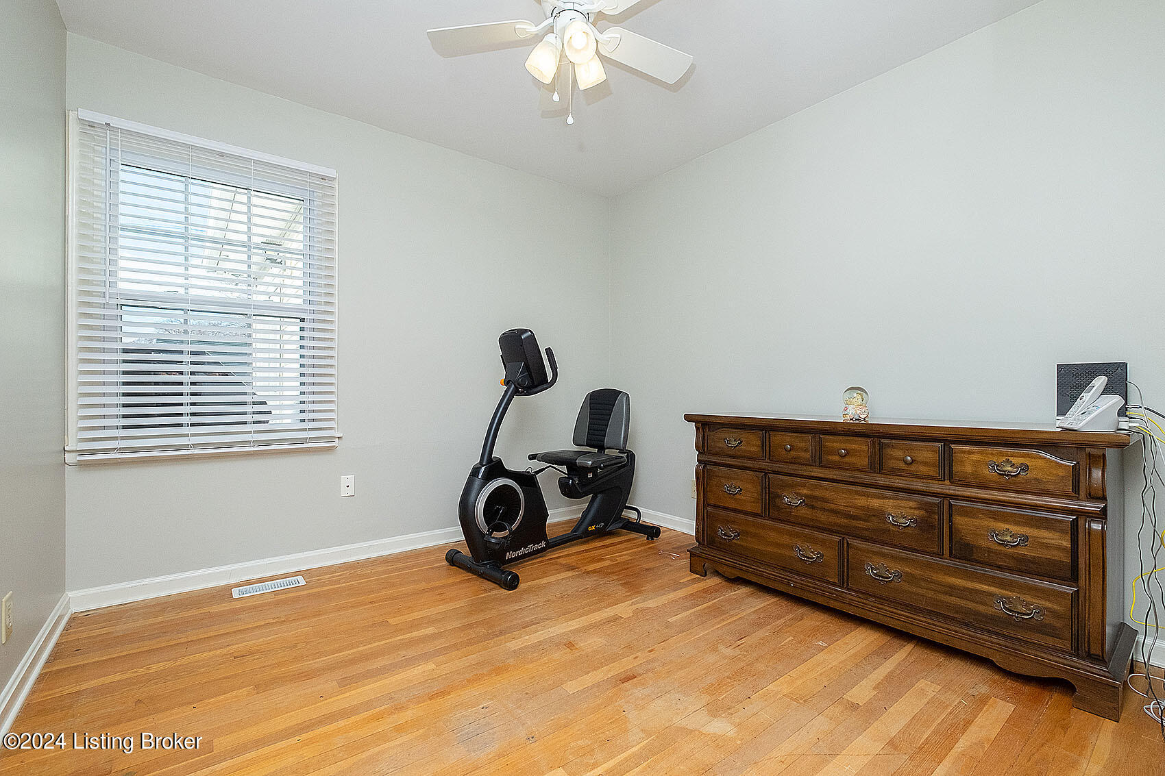 3026 Radiance Road Louisville, KY 40220 - Photo 15 of 35 Project_20231211_0020