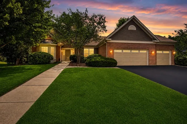 $515,000 | 3211 Kendall Crossing, Johnsburg, IL 60051