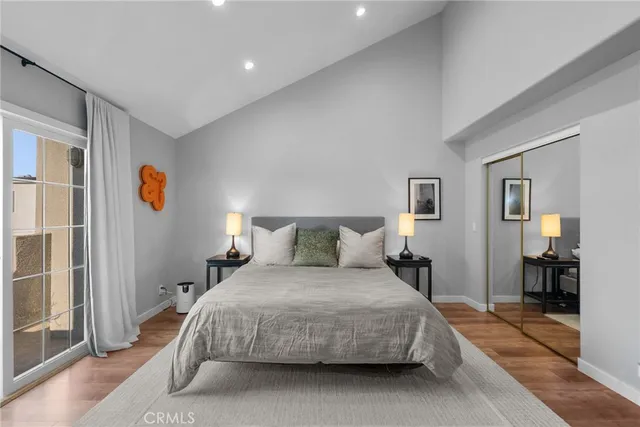 $699,000 | 10925 Blix Street, Unit 305, Toluca Lake, CA 91602