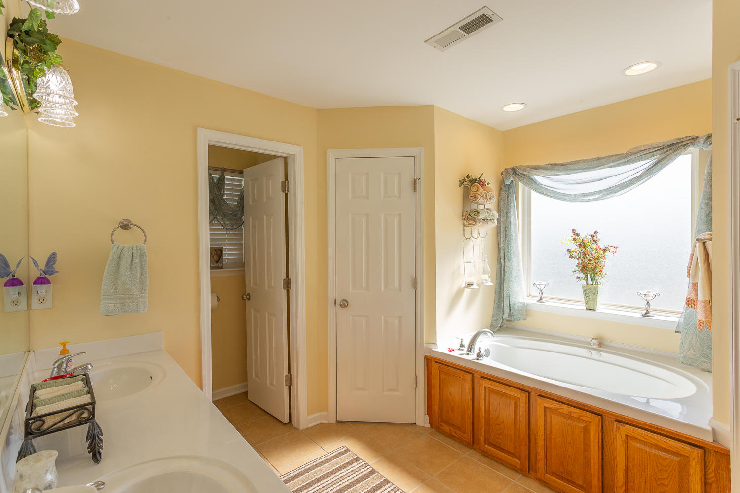 30 Maple Leaf Drive Rock Spring, GA 30739 - Photo 43 of 48 Master Bathroom