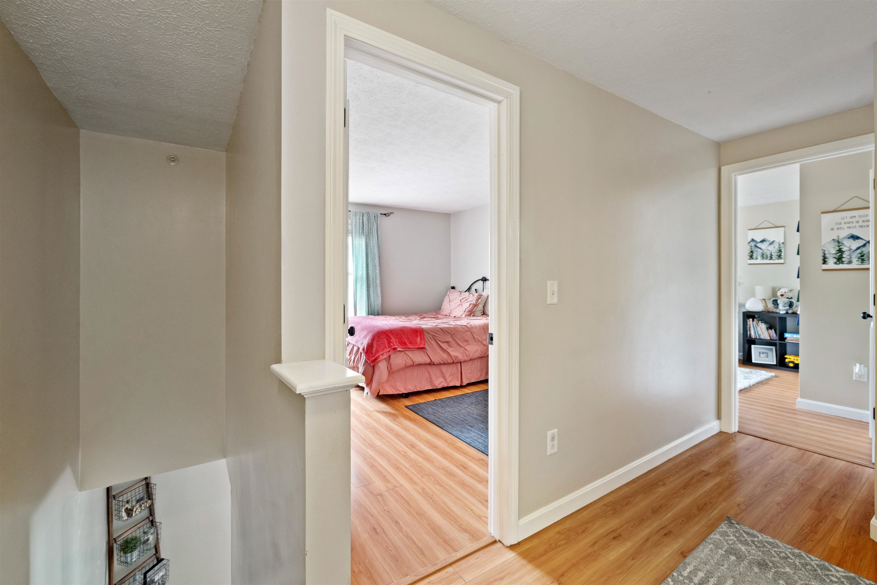 634 Hackett Hill Road Manchester, NH 03102 - Photo 23 of 40