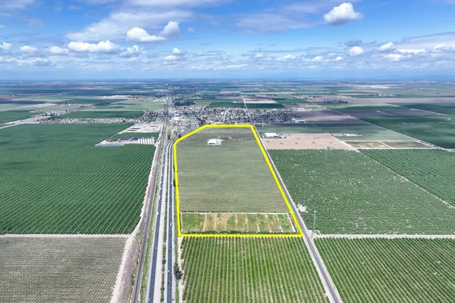 $11,500,000 | 1875 South Elm Street, Pixley, CA 93256