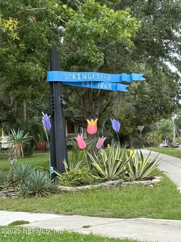 a view of outdoor space