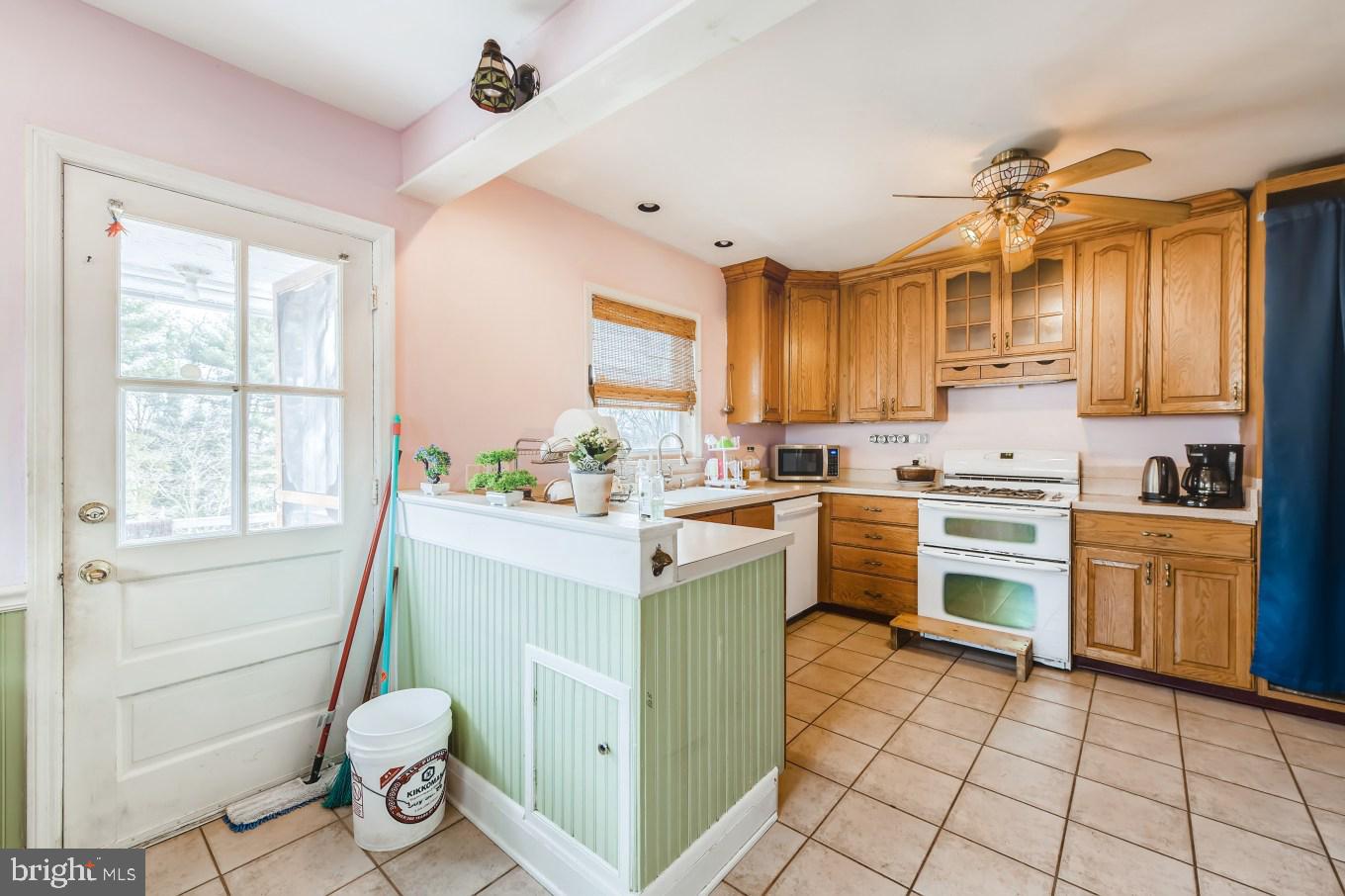 6021 Hunt Club Road Elkridge, MD 21075 - Photo 13 of 33 Gallery Image 13