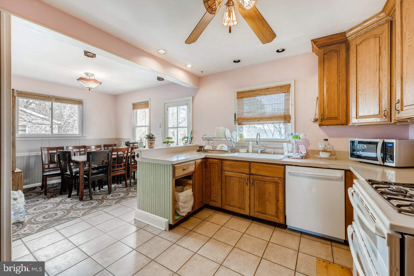 6021 Hunt Club Road Elkridge, MD 21075 - Photo 9 of 33 Gallery Image 9