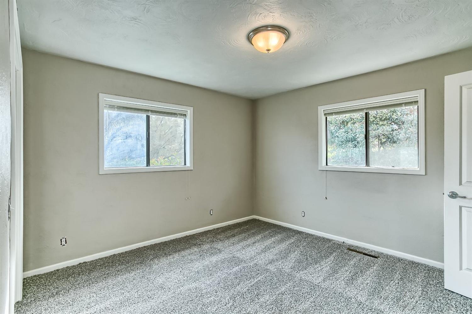 4163 Old Stage Road Central Point, OR 97502 - Photo 16 of 34 Additional Photo