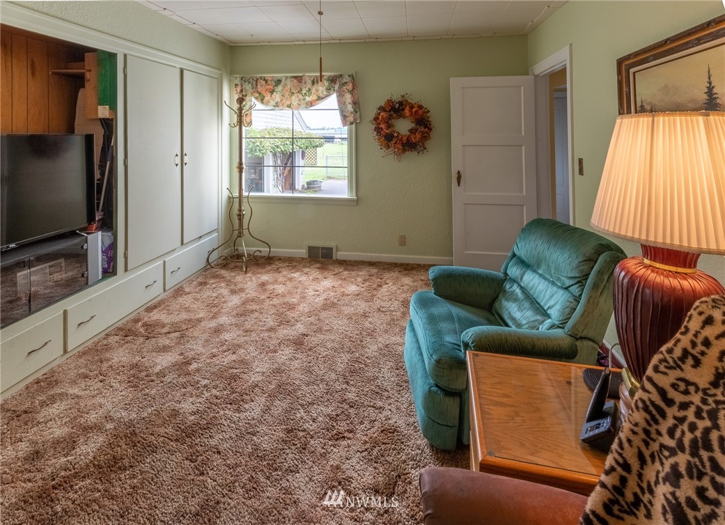 745 Beard Road Lynden, WA 98264 - Photo 11 of 19 Gallery Image 11