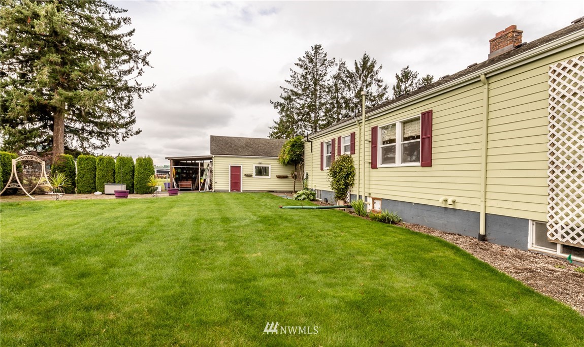 745 Beard Road Lynden, WA 98264 - Photo 17 of 19 Gallery Image 17