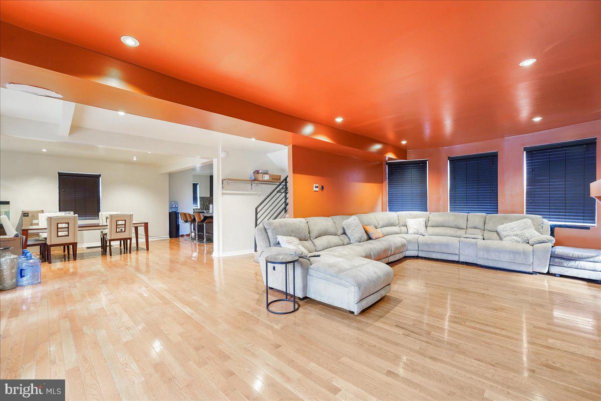 45 Baily Road Lansdowne, PA 19050 - Photo 2 of 32 Gallery Image 2