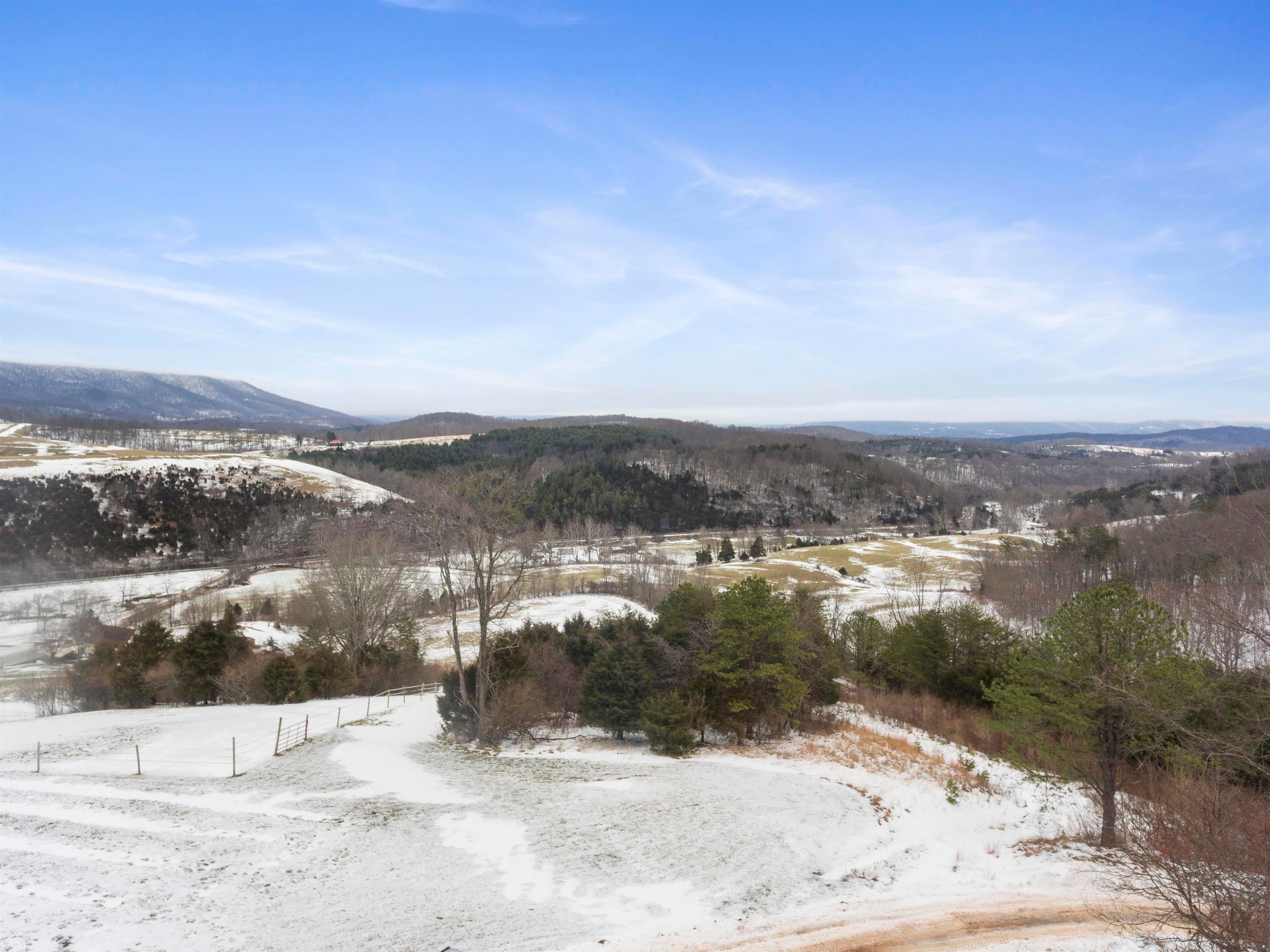 1760 Spring Valley Road Staffordsville, VA 24167 - Photo 26 of 87 Gallery Image 26
