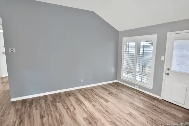 $260,000 | 5851 Spring Crossing, San Antonio, TX 78247